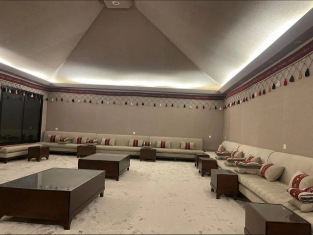 خيام ملكية الأحساء