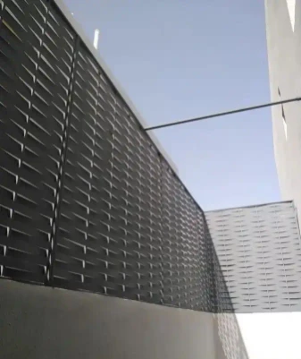 سواتر الأحساء | تركيب سواتر حديد - خشب - قماش - شينكو